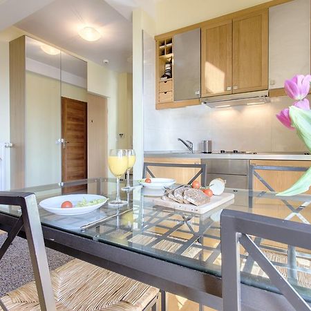 Mountain View Apartment By Tyzenhauz ซาโกปาเน ภายนอก รูปภาพ